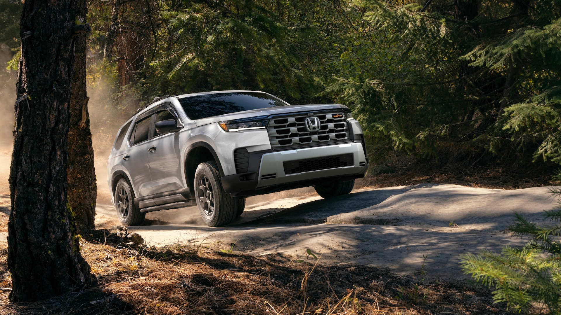 2026 Honda Pilot exterior and interior overview